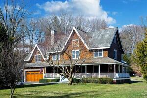 26 Riverview Drive