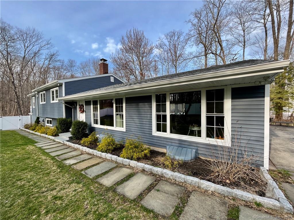 241 Old Stagecoach Road — exterior photo