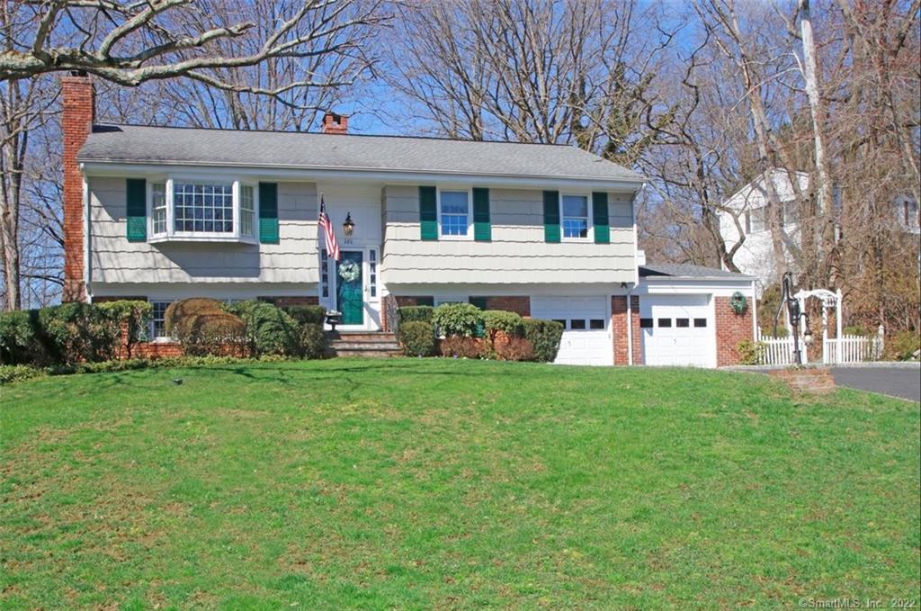 280 Westwood Road — exterior photo