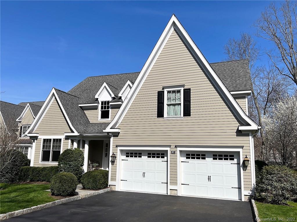 87 Clubhouse Drive — exterior photo