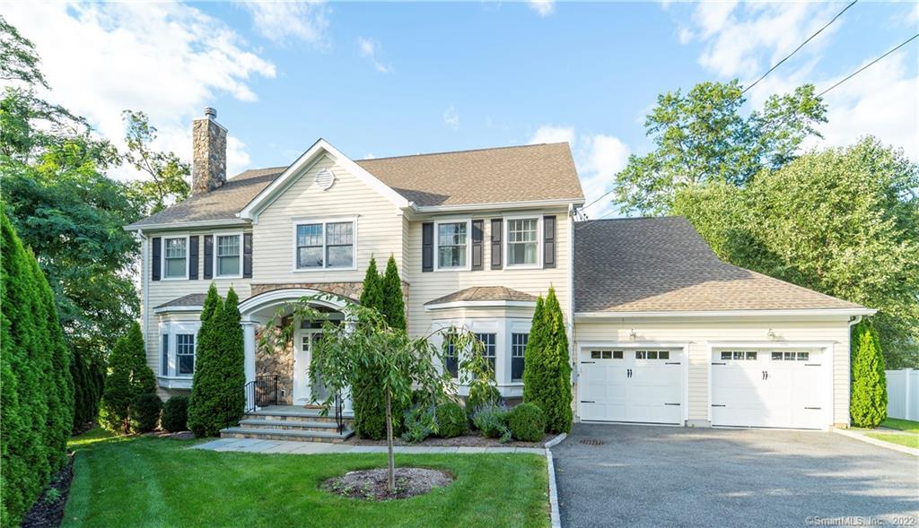 10 Boyd Lane — exterior photo