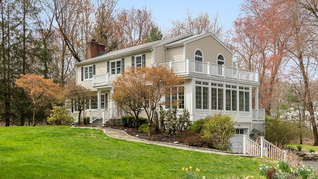 15 Reimer Road — exterior photo