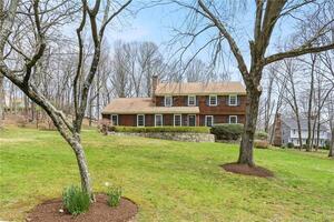 462 Galloping Hill Road