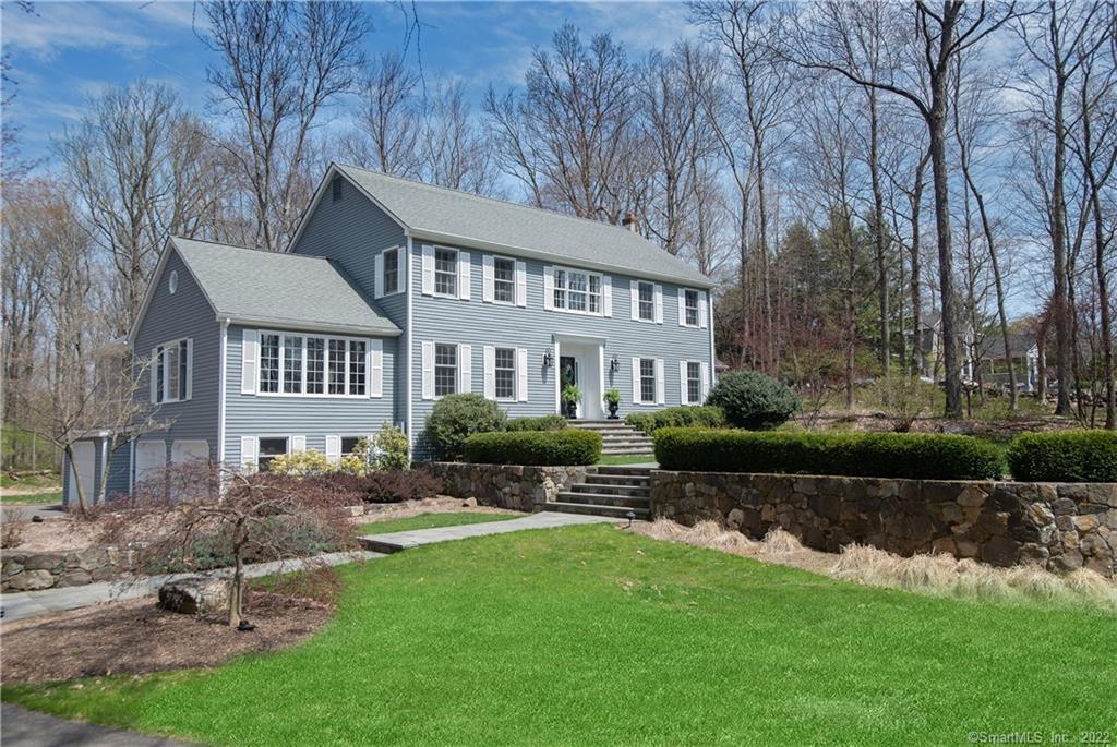 14 Banks Hill Place — exterior photo