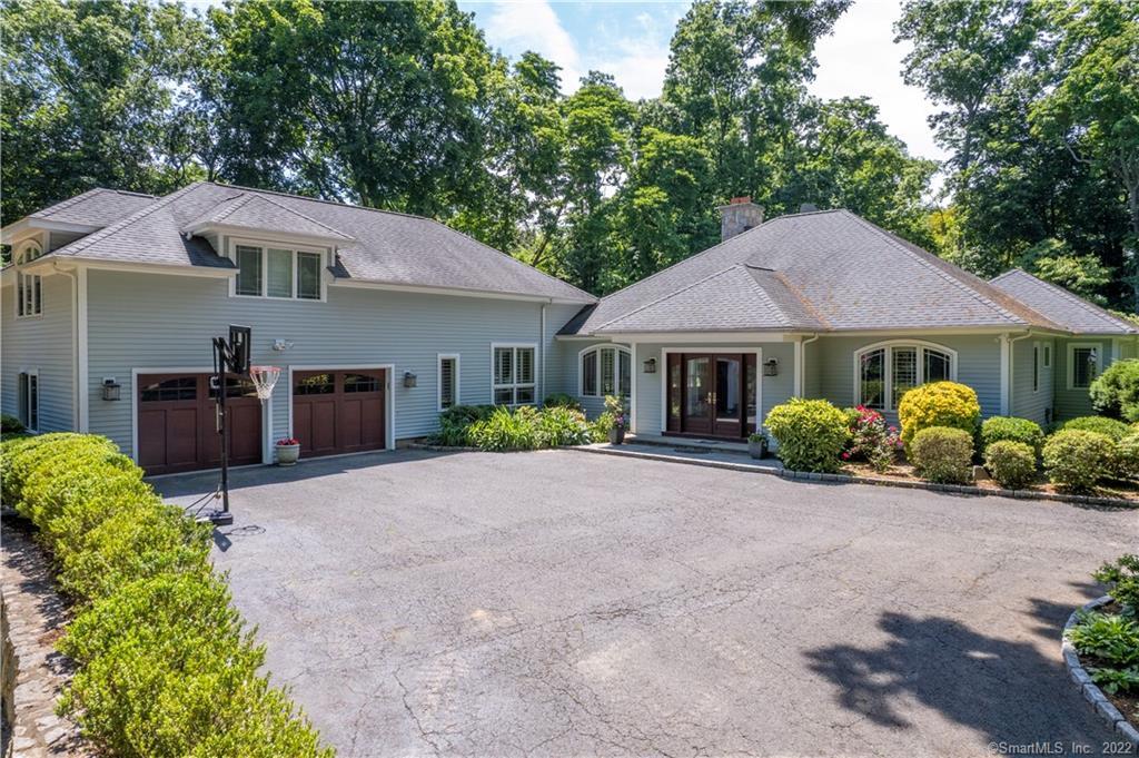 22 Duck Pond Road — exterior photo