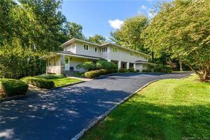 33 Pine Ridge Road