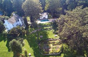 27 Redding Road
