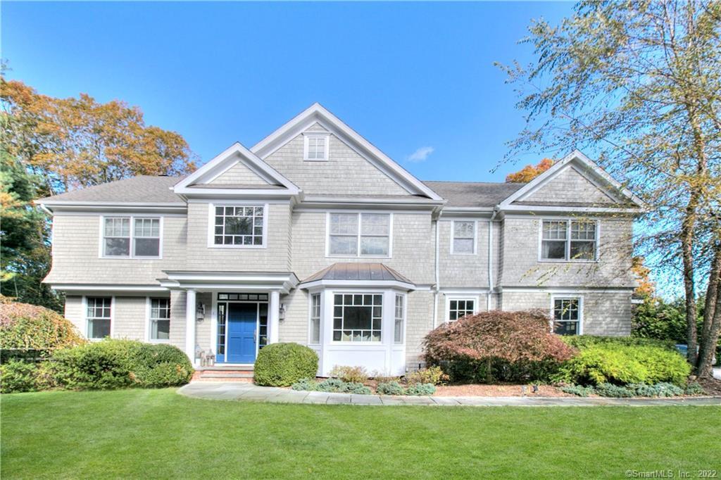 4 Woodhill Road — exterior photo