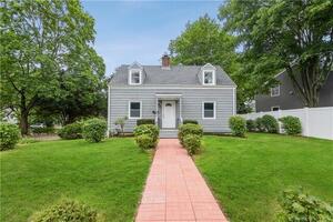 72 Gaymoor Drive