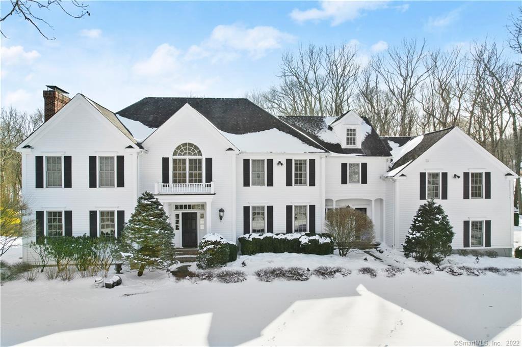 53 Greenfield Drive — exterior photo