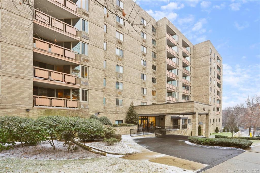 143 Hoyt Street, Unit 2H — exterior photo