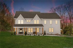 1407 Redding Road