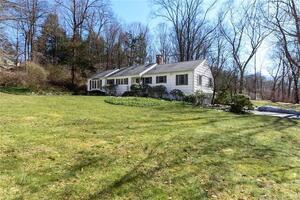 25 Rolling Ridge Road