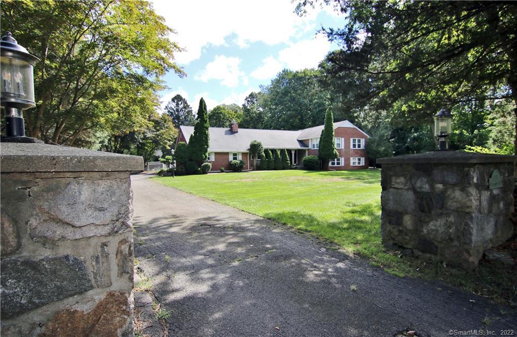 991 Westover Road — exterior photo
