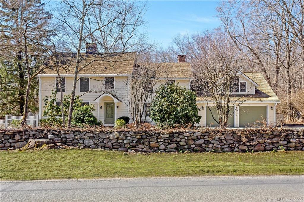 129 Sturges Highway — exterior photo