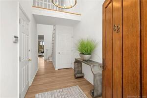 82 Regents Park, Unit 82