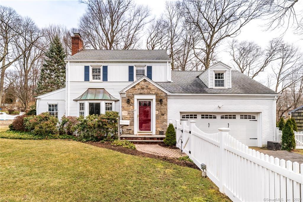 47 Sherwood Road — exterior photo