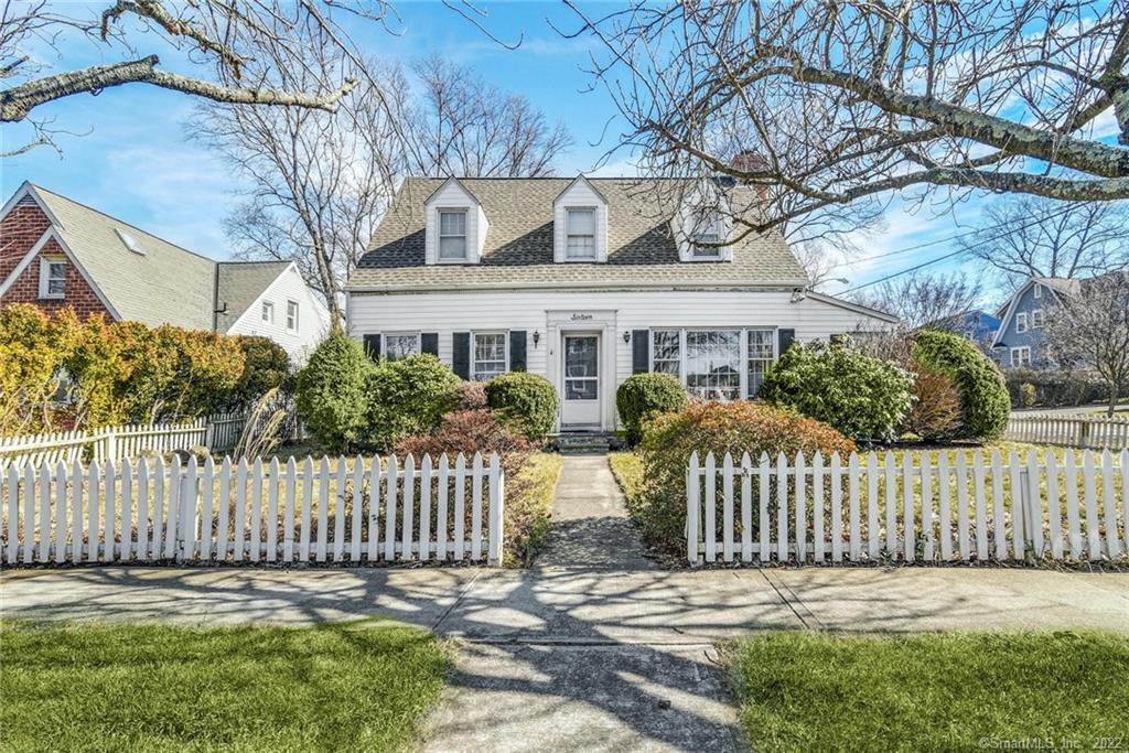 16 Whittaker Street — exterior photo