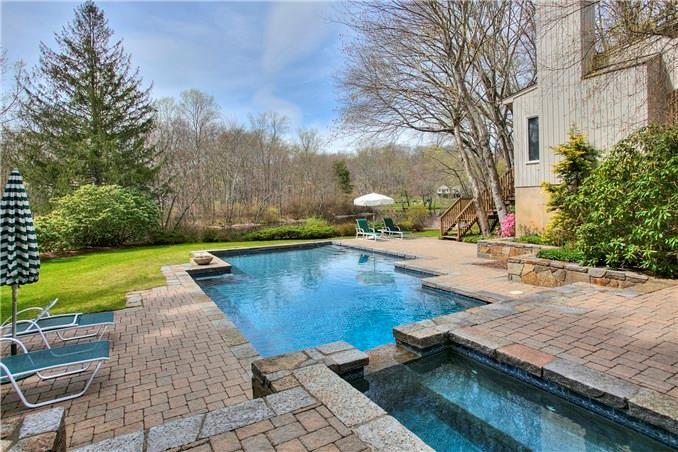 22 Rogues Ridge — exterior photo