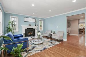 259 Hoyt Street