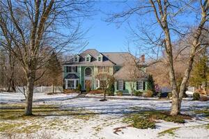 53 Charter Ridge Drive