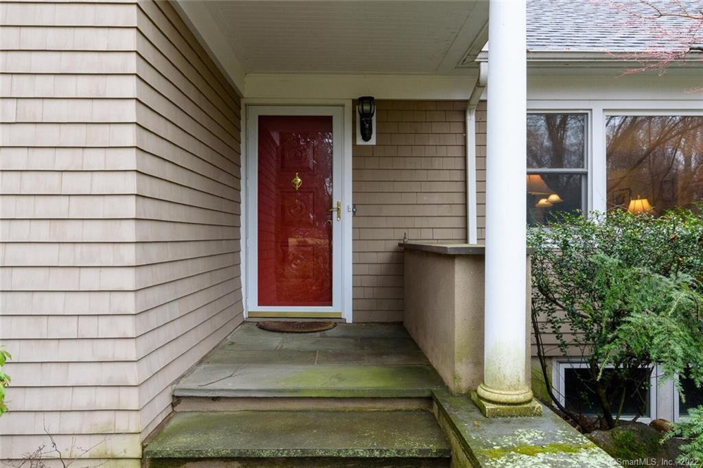 68 Long Lots Road — exterior photo