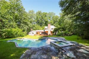 28 Charcoal Hill Road