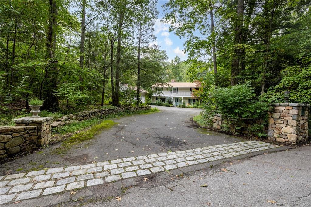 36 Moriarity Drive — exterior photo