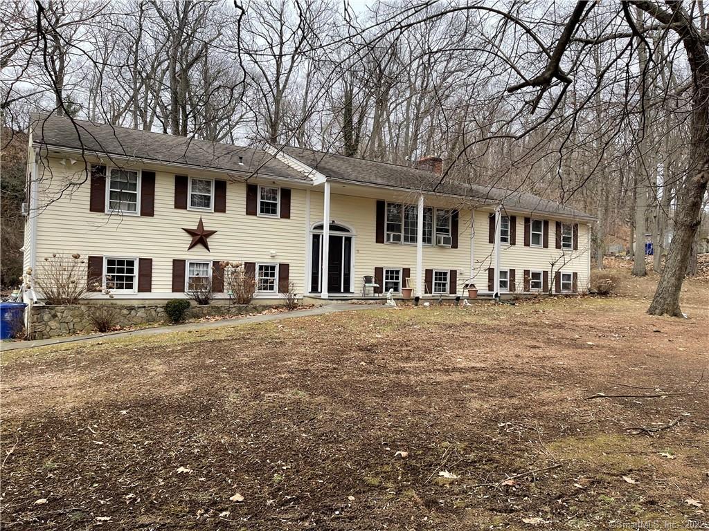 11 Old Lantern Place — exterior photo