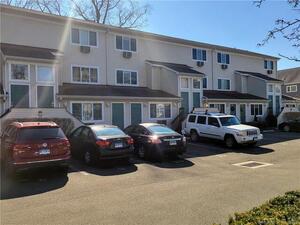 30 Elmcroft Road, Unit 9