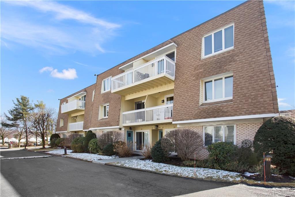 61 Seaview Avenue, Unit 36 — exterior photo