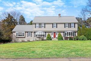 32 Cornfield Road
