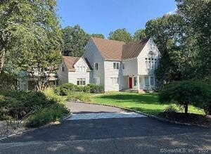 32 Marvin Ridge Place