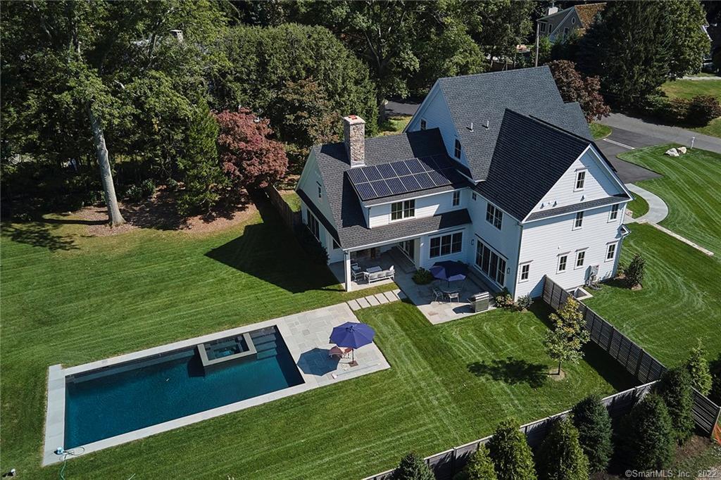 7 Country Road — exterior photo