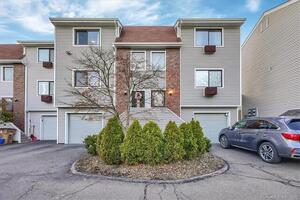 50 Alvord Lane, Unit 15
