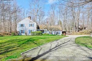 121 Whipstick Road