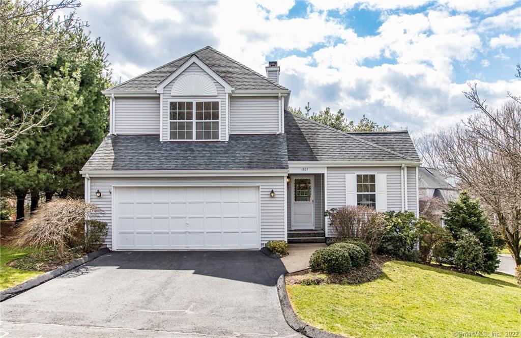 1207 Foxboro Drive — photo 1