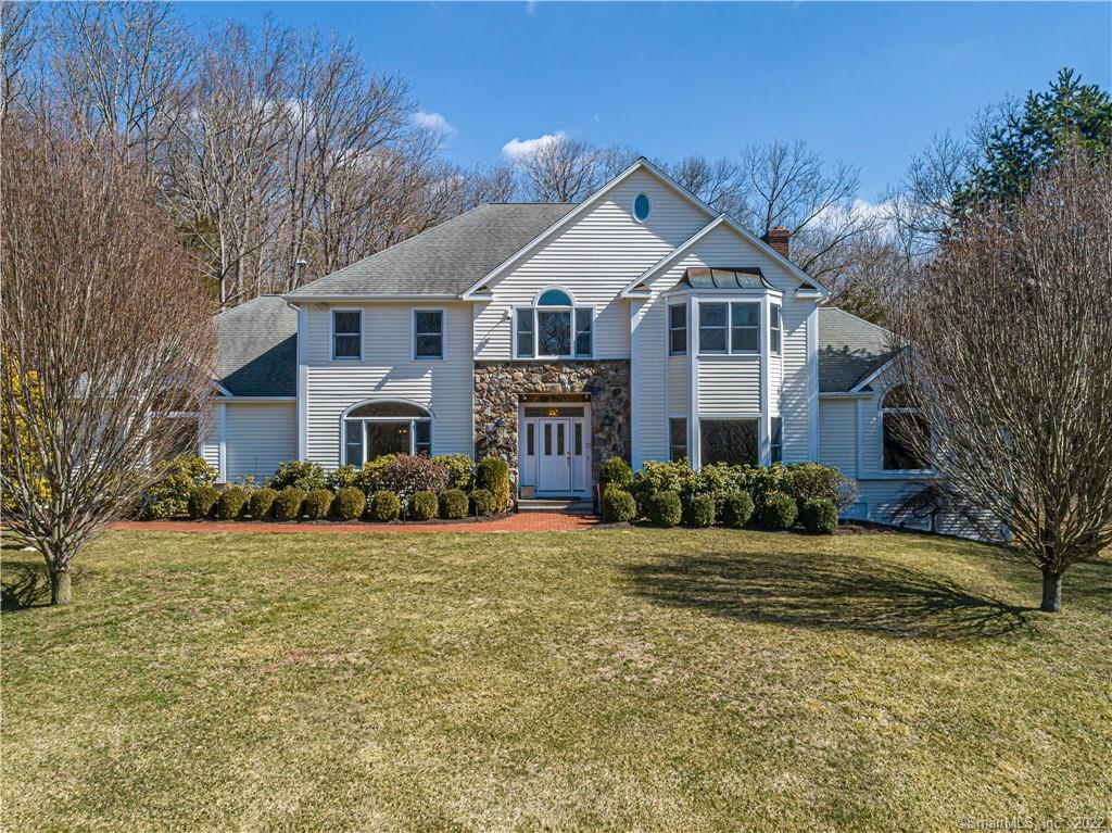 35 Honeysuckle Hill Lane — photo 1