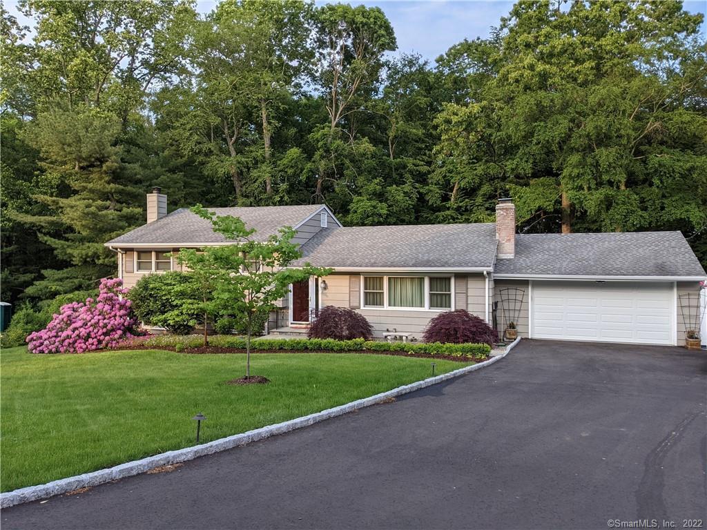 215 Bailey Road — exterior photo
