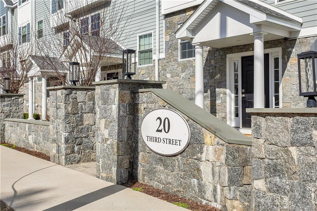 20 3rd Street, Unit 9 — exterior photo