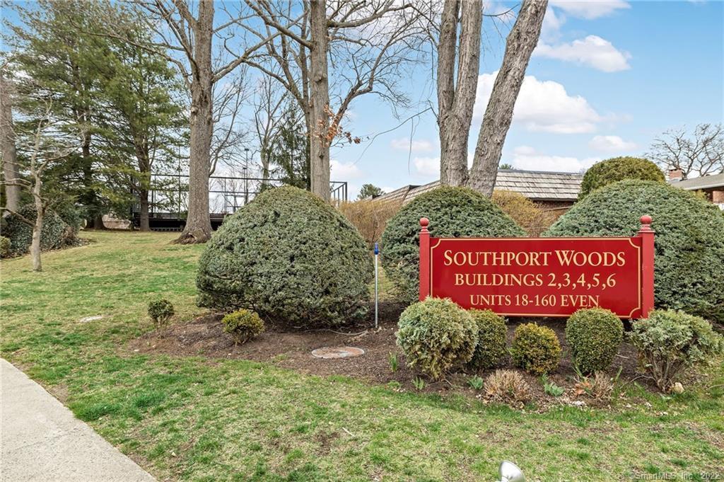 104 Southport Woods Drive, Unit 104 — exterior photo