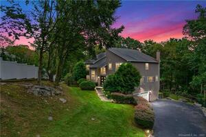 79 Valley View Drive