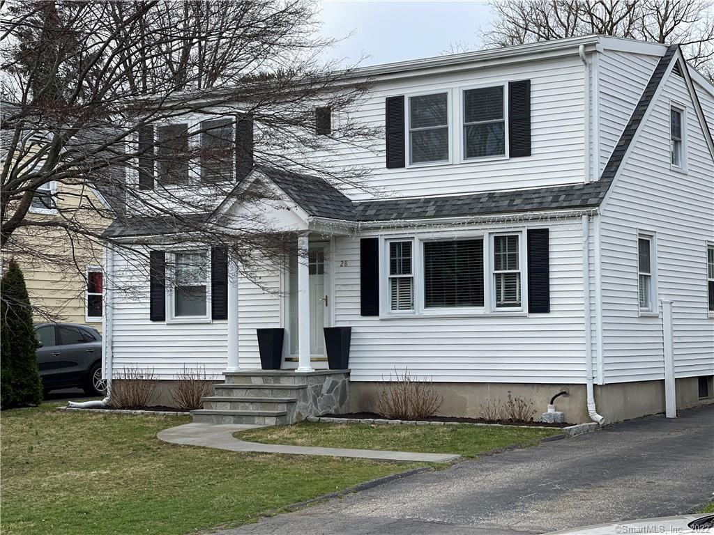 28 Crown Avenue — exterior photo