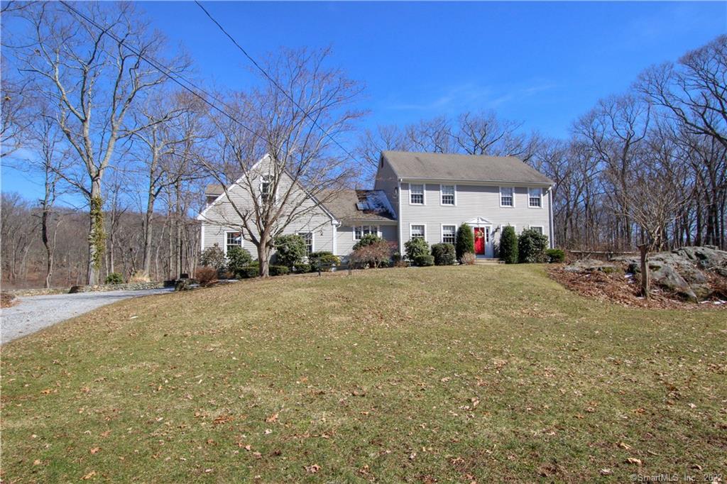 124 Head Of Meadow Road — exterior photo