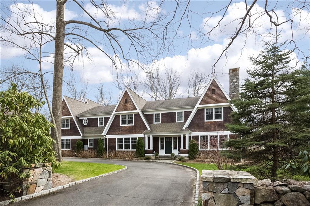 107 Camp Avenue — exterior photo