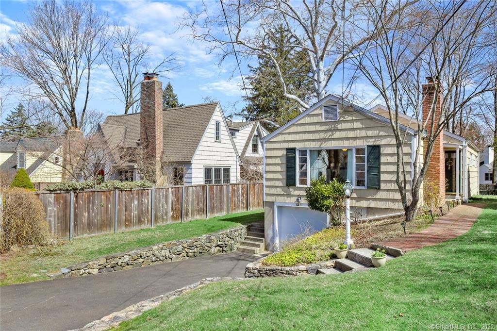 48 Fitch Avenue — exterior photo