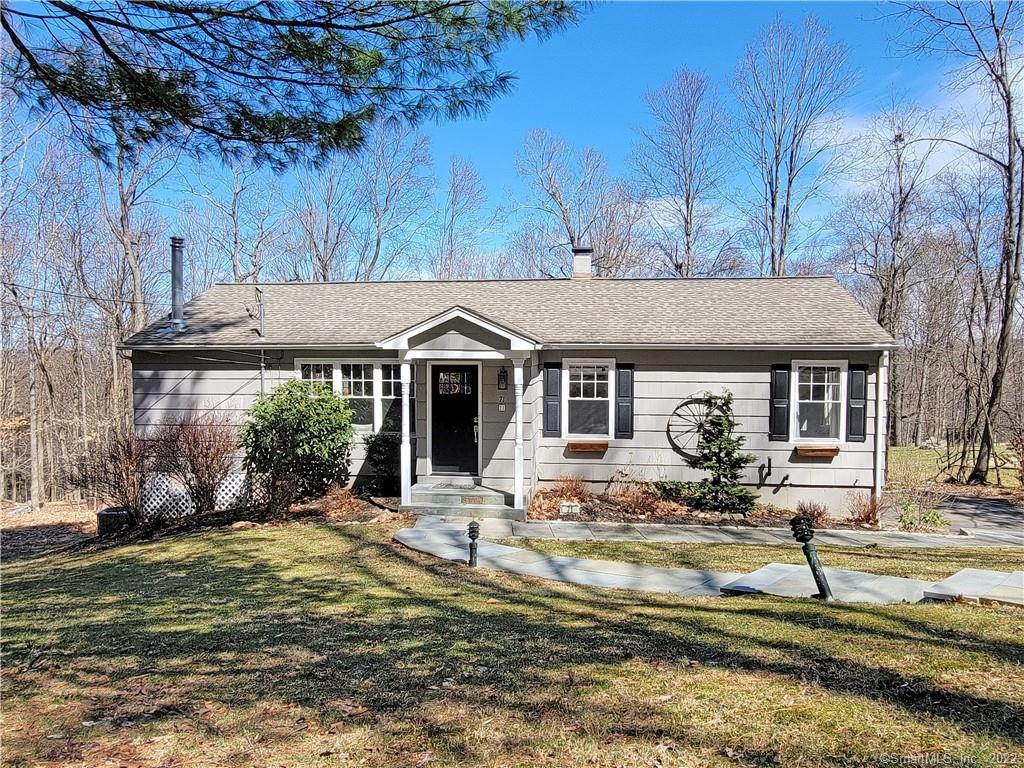 71 Grandview Drive — exterior photo