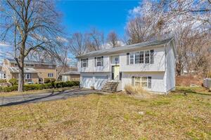 10 Lindberg Drive