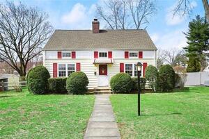 6 Prudence Drive