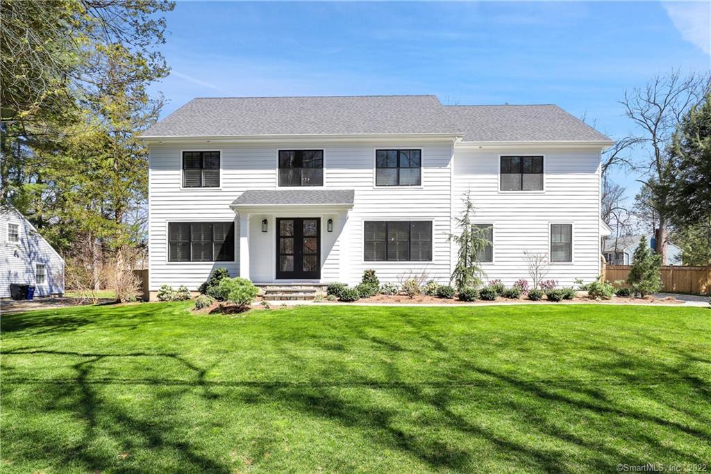 18 Woods Grove Road